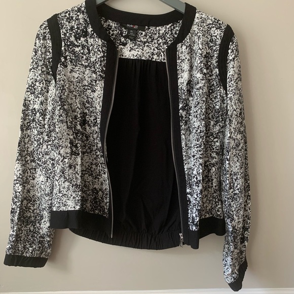 🌟 SALE 2/$20 Stylish cropped jacket - Picture 5 of 7
